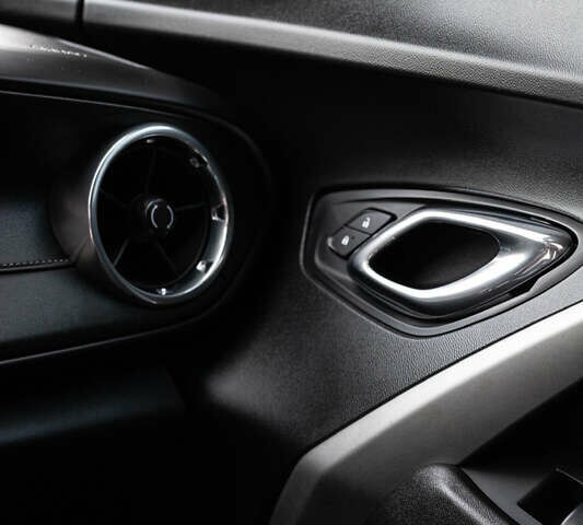 Шевроле Камаро 2016 в Харькове на Automoto.ua Белый Шевроле Камаро, объемом двигателя 2 л и пробегом 118 тыс. км за 16500 $, фото 20 на Automoto.ua