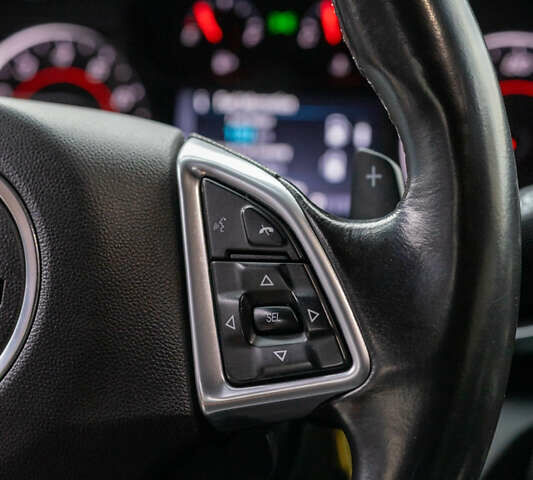 Шевроле Камаро 2016 в Харькове на Automoto.ua Белый Шевроле Камаро, объемом двигателя 2 л и пробегом 118 тыс. км за 16500 $, фото 14 на Automoto.ua