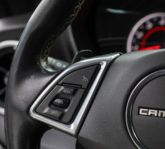 Шевроле Камаро 2016 в Харькове на Automoto.ua Белый Шевроле Камаро, объемом двигателя 2 л и пробегом 118 тыс. км за 16500 $, фото 13 на Automoto.ua