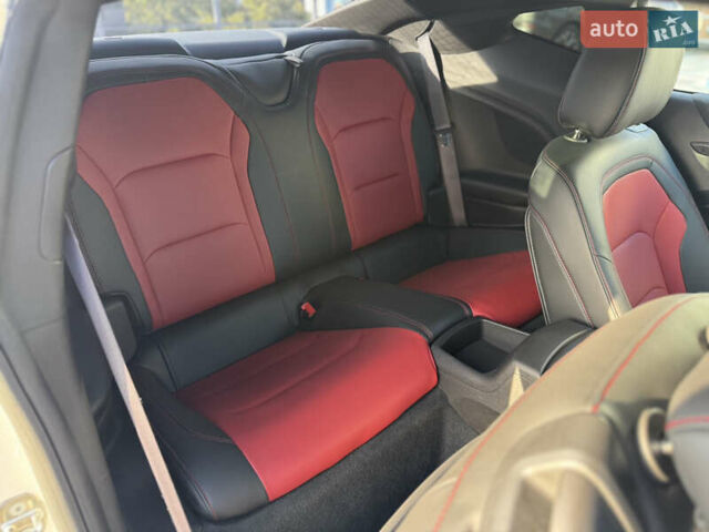 Белый Шевроле Камаро, объемом двигателя 2 л и пробегом 103 тыс. км за 18555 $, фото 15 на Automoto.ua