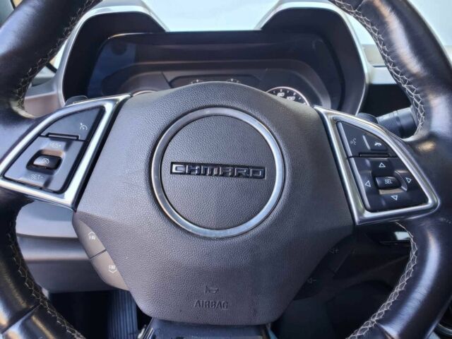 Білий Шевроле Камаро, об'ємом двигуна 2 л та пробігом 72 тис. км за 8900 $, фото 7 на Automoto.ua