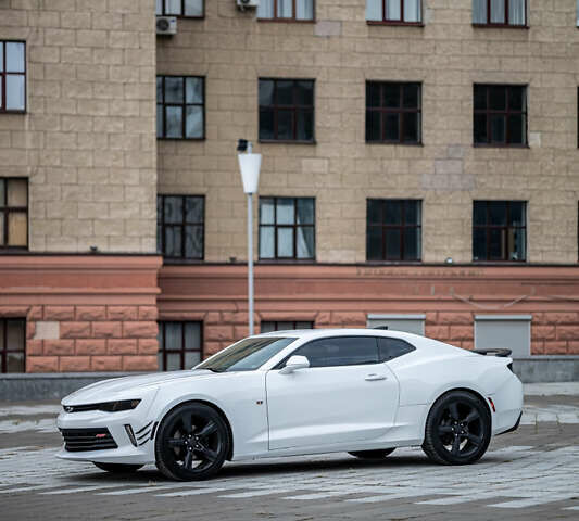 Шевроле Камаро 2016 в Харькове на Automoto.ua Белый Шевроле Камаро, объемом двигателя 2 л и пробегом 118 тыс. км за 16500 $, фото 10 на Automoto.ua