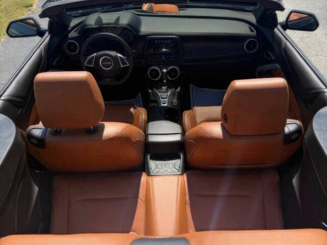 Белый Шевроле Камаро, объемом двигателя 6.2 л и пробегом 66 тыс. км за 12200 $, фото 10 на Automoto.ua