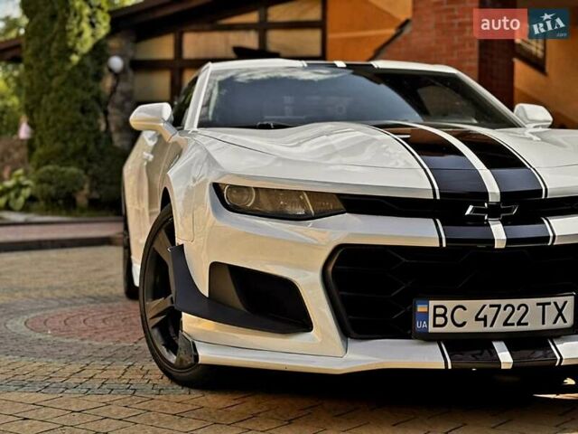 Білий Шевроле Камаро, об'ємом двигуна 2 л та пробігом 136 тис. км за 21500 $, фото 24 на Automoto.ua