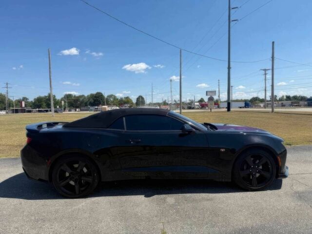 Белый Шевроле Камаро, объемом двигателя 6.2 л и пробегом 66 тыс. км за 12200 $, фото 3 на Automoto.ua