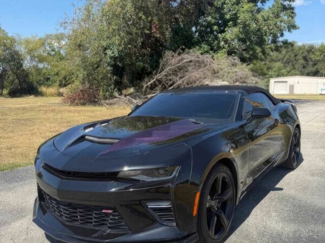 Белый Шевроле Камаро, объемом двигателя 6.2 л и пробегом 66 тыс. км за 12200 $, фото 2 на Automoto.ua