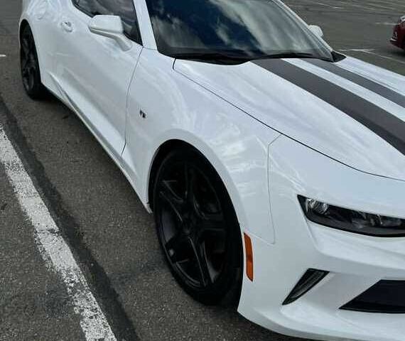 Белый Шевроле Камаро, объемом двигателя 2 л и пробегом 70 тыс. км за 10900 $, фото 6 на Automoto.ua