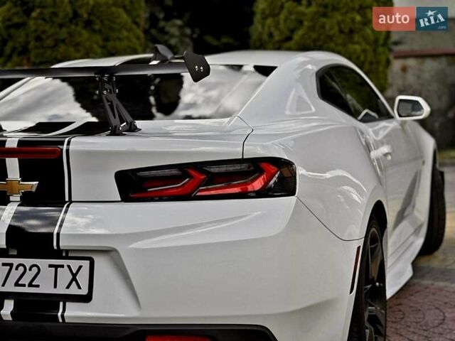 Білий Шевроле Камаро, об'ємом двигуна 2 л та пробігом 136 тис. км за 21500 $, фото 12 на Automoto.ua