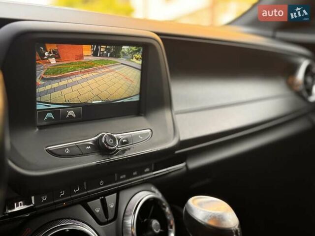 Білий Шевроле Камаро, об'ємом двигуна 2 л та пробігом 136 тис. км за 21500 $, фото 23 на Automoto.ua