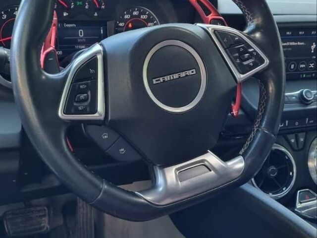 Белый Шевроле Камаро, объемом двигателя 2 л и пробегом 112 тыс. км за 18500 $, фото 10 на Automoto.ua