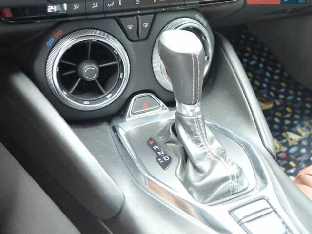 Белый Шевроле Камаро, объемом двигателя 2 л и пробегом 111 тыс. км за 19900 $, фото 30 на Automoto.ua