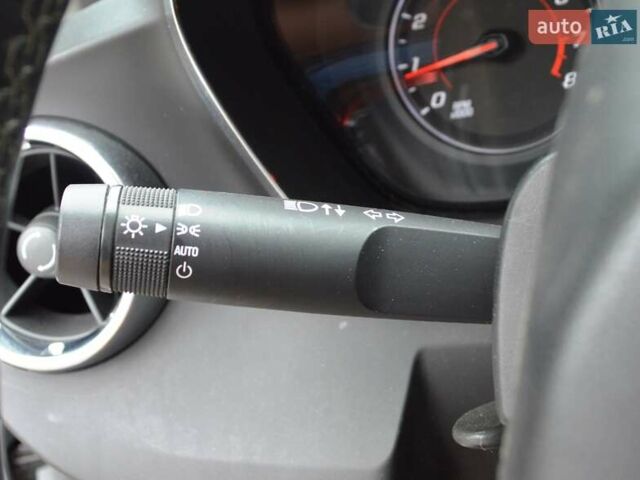 Белый Шевроле Камаро, объемом двигателя 2 л и пробегом 111 тыс. км за 19900 $, фото 23 на Automoto.ua