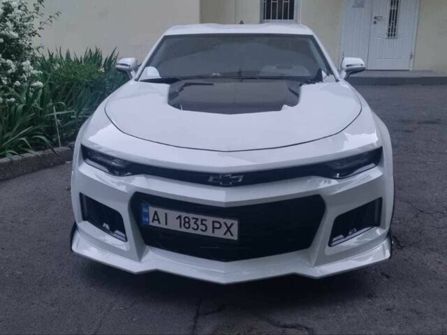 Белый Шевроле Камаро, объемом двигателя 2 л и пробегом 112 тыс. км за 18500 $, фото 6 на Automoto.ua