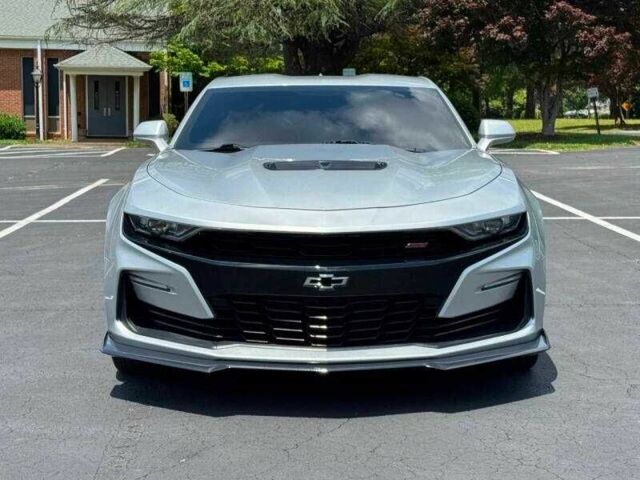 Белый Шевроле Камаро, объемом двигателя 6.2 л и пробегом 33 тыс. км за 7300 $, фото 4 на Automoto.ua