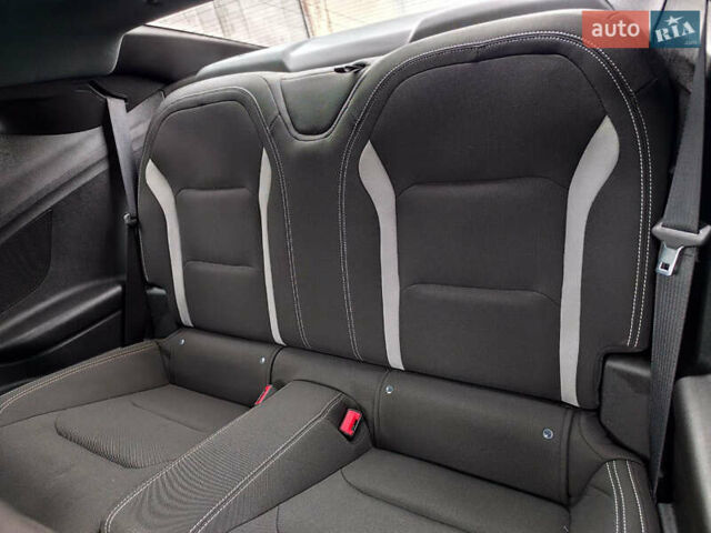 Белый Шевроле Камаро, объемом двигателя 2 л и пробегом 74 тыс. км за 17900 $, фото 5 на Automoto.ua