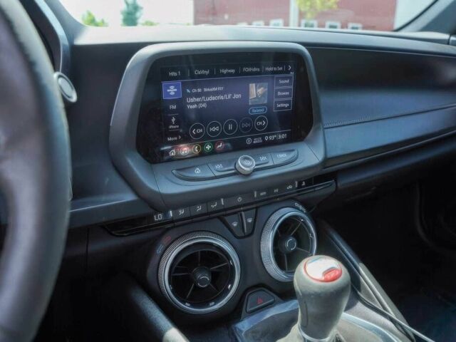 Шевроле Камаро 2020 в Тернополе на Automoto.ua Белый Шевроле Камаро, объемом двигателя 6.2 л и пробегом 45 тыс. км за 6700 $, фото 10 на Automoto.ua