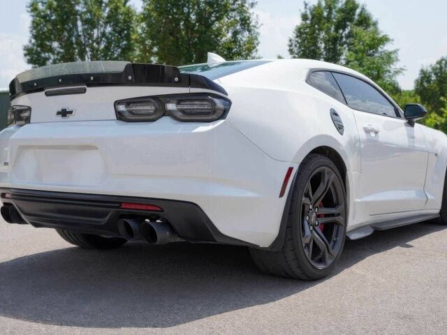 Шевроле Камаро 2020 в Тернополе на Automoto.ua Белый Шевроле Камаро, объемом двигателя 6.2 л и пробегом 45 тыс. км за 6700 $, фото 4 на Automoto.ua