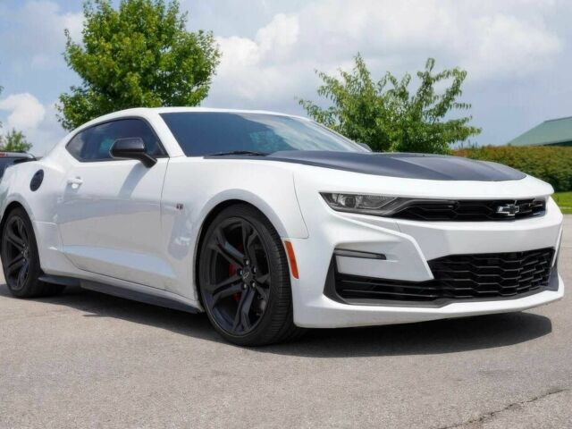 Шевроле Камаро 2020 в Тернополе на Automoto.ua Белый Шевроле Камаро, объемом двигателя 6.2 л и пробегом 45 тыс. км за 6700 $, фото 2 на Automoto.ua