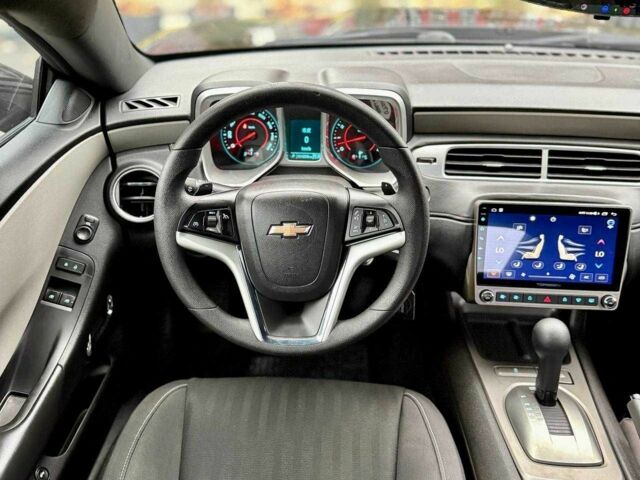 Черный Шевроле Камаро, объемом двигателя 3.6 л и пробегом 151 тыс. км за 13300 $, фото 15 на Automoto.ua