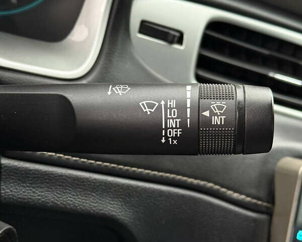 Черный Шевроле Камаро, объемом двигателя 3.6 л и пробегом 151 тыс. км за 13300 $, фото 22 на Automoto.ua