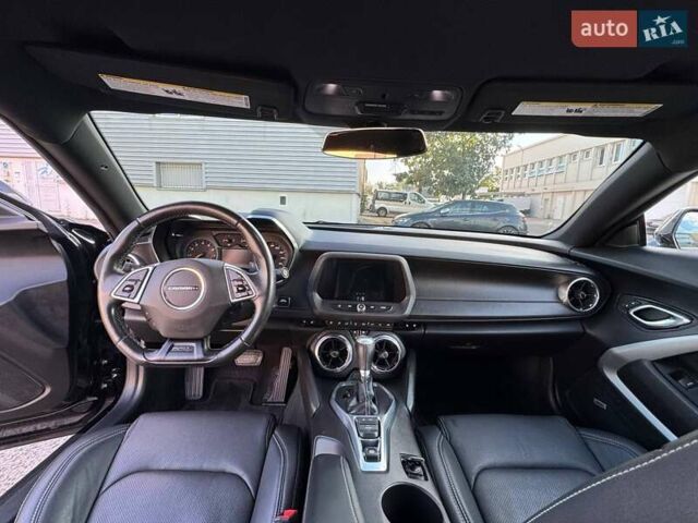 Шевроле Камаро 2016 в Киеве на Automoto.ua Черный Шевроле Камаро, объемом двигателя 2 л и пробегом 61 тыс. км за 21000 $, фото 8 на Automoto.ua
