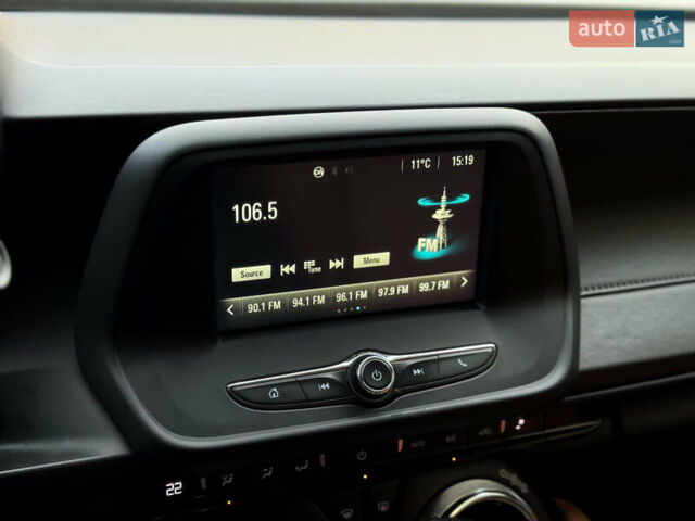 Черный Шевроле Камаро, объемом двигателя 3.6 л и пробегом 200 тыс. км за 16500 $, фото 25 на Automoto.ua