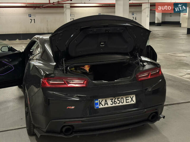 Чорний Шевроле Камаро, об'ємом двигуна 2 л та пробігом 175 тис. км за 17000 $, фото 19 на Automoto.ua