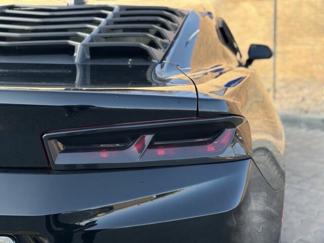 Чорний Шевроле Камаро, об'ємом двигуна 2 л та пробігом 126 тис. км за 14999 $, фото 3 на Automoto.ua