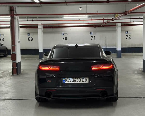 Чорний Шевроле Камаро, об'ємом двигуна 2 л та пробігом 175 тис. км за 17000 $, фото 7 на Automoto.ua