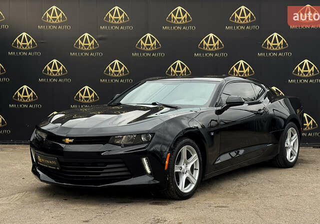 Черный Шевроле Камаро, объемом двигателя 3.6 л и пробегом 200 тыс. км за 16500 $, фото 2 на Automoto.ua