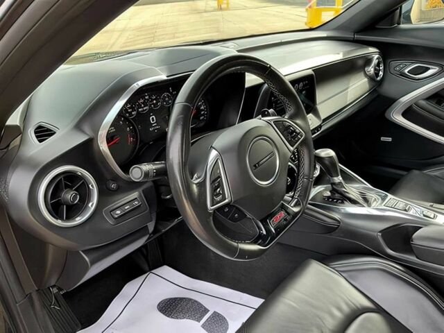 Черный Шевроле Камаро, объемом двигателя 6.2 л и пробегом 78 тыс. км за 5500 $, фото 8 на Automoto.ua