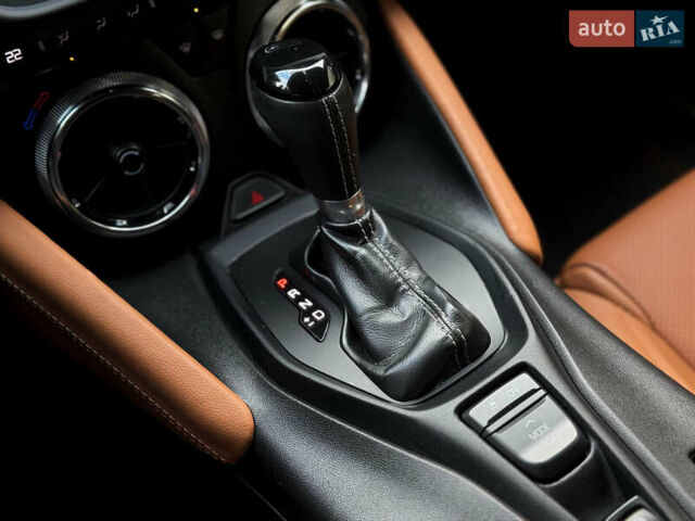 Черный Шевроле Камаро, объемом двигателя 3.6 л и пробегом 200 тыс. км за 16500 $, фото 27 на Automoto.ua