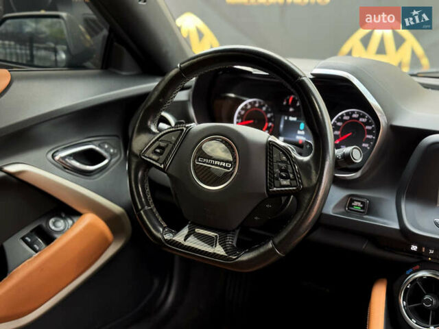 Черный Шевроле Камаро, объемом двигателя 3.6 л и пробегом 200 тыс. км за 16500 $, фото 15 на Automoto.ua