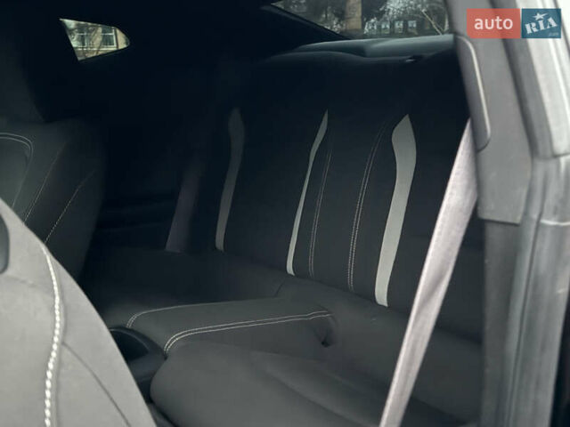 Черный Шевроле Камаро, объемом двигателя 3.64 л и пробегом 88 тыс. км за 17999 $, фото 14 на Automoto.ua