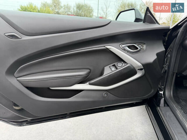 Черный Шевроле Камаро, объемом двигателя 6.2 л и пробегом 45 тыс. км за 39900 $, фото 15 на Automoto.ua