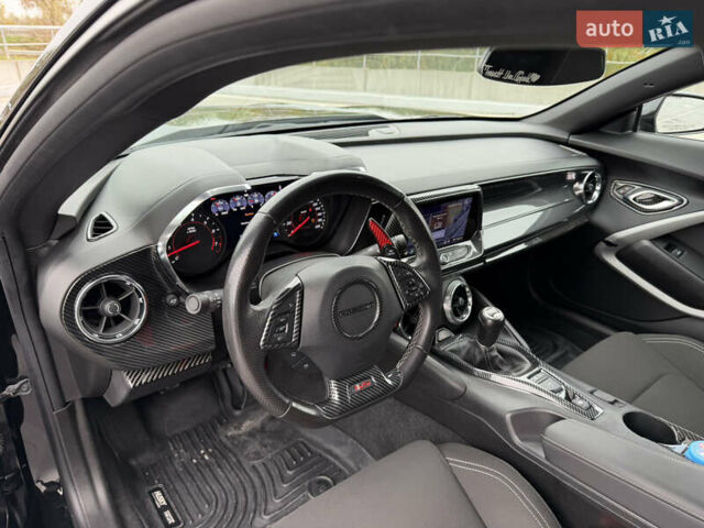 Черный Шевроле Камаро, объемом двигателя 6.2 л и пробегом 45 тыс. км за 39900 $, фото 12 на Automoto.ua