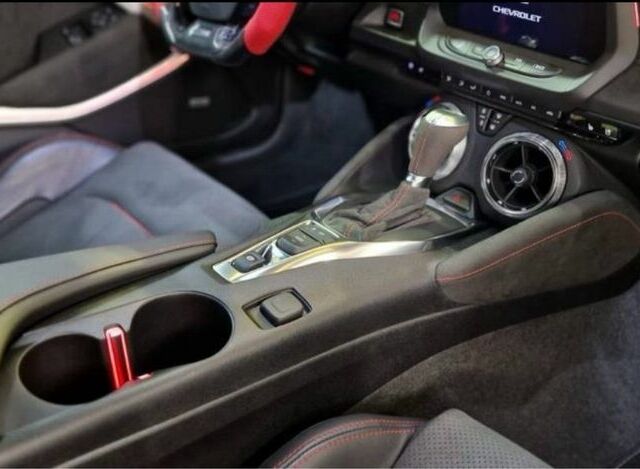 Чорний Шевроле Камаро, об'ємом двигуна 0 л та пробігом 3 тис. км за 79400 $, фото 7 на Automoto.ua