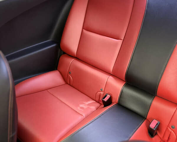 Красный Шевроле Камаро, объемом двигателя 6.2 л и пробегом 33 тыс. км за 22400 $, фото 7 на Automoto.ua