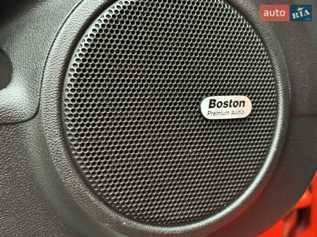 Красный Шевроле Камаро, объемом двигателя 3.56 л и пробегом 99 тыс. км за 12600 $, фото 29 на Automoto.ua