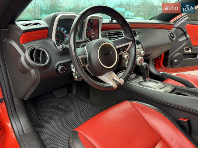 Красный Шевроле Камаро, объемом двигателя 3.56 л и пробегом 99 тыс. км за 12600 $, фото 32 на Automoto.ua