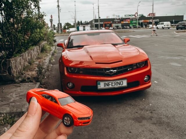 Красный Шевроле Камаро, объемом двигателя 3.6 л и пробегом 99 тыс. км за 14800 $, фото 2 на Automoto.ua