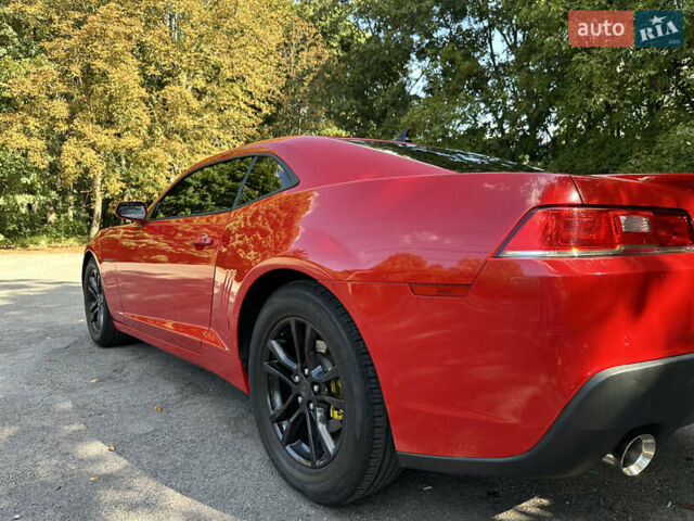 Красный Шевроле Камаро, объемом двигателя 3.6 л и пробегом 300 тыс. км за 11700 $, фото 6 на Automoto.ua