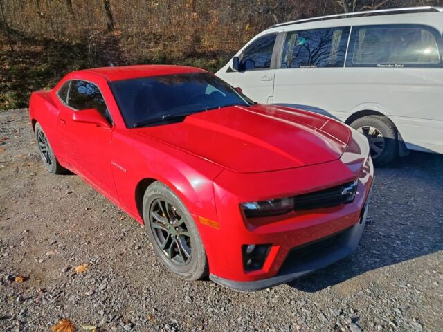 Красный Шевроле Камаро, объемом двигателя 3.6 л и пробегом 200 тыс. км за 9000 $, фото 6 на Automoto.ua