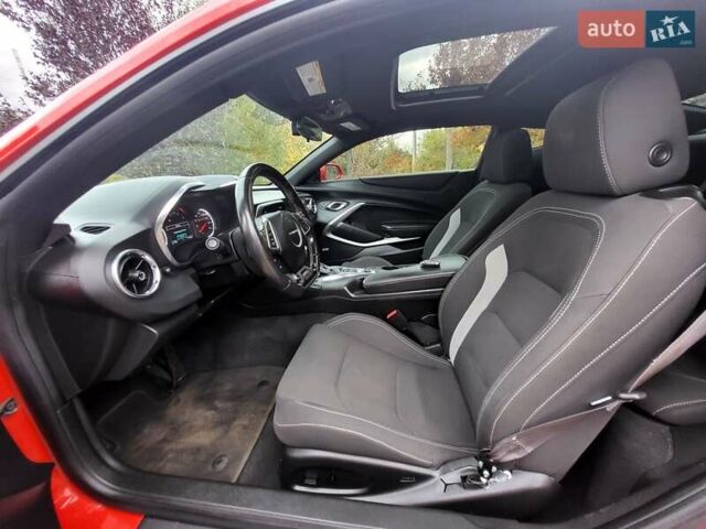 Красный Шевроле Камаро, объемом двигателя 3.64 л и пробегом 44 тыс. км за 16999 $, фото 10 на Automoto.ua