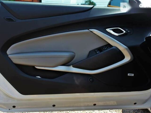 Шевроле Камаро 2016 в Одессе на Automoto.ua Шевроле Камаро, объемом двигателя 2 л и пробегом 137 тыс. км за 17900 $, фото 10 на Automoto.ua