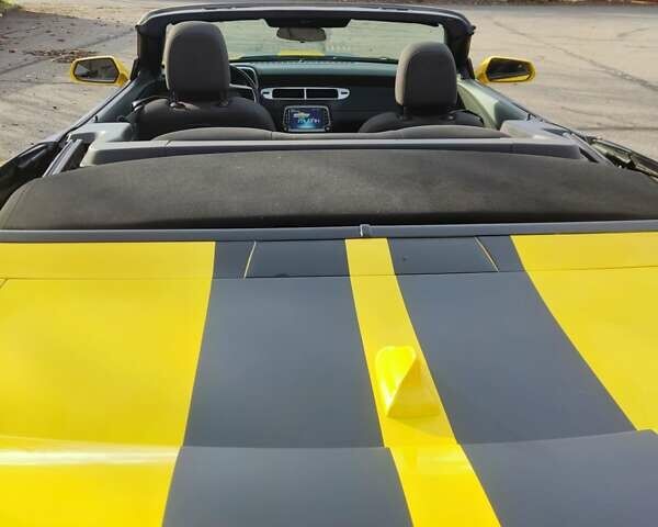 Желтый Шевроле Камаро, объемом двигателя 3.56 л и пробегом 105 тыс. км за 16900 $, фото 4 на Automoto.ua