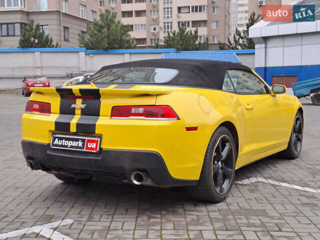Желтый Шевроле Камаро, объемом двигателя 3.5 л и пробегом 106 тыс. км за 14940 $, фото 14 на Automoto.ua