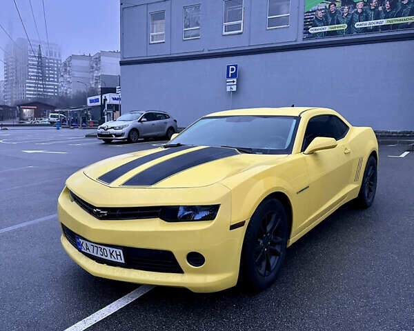 Жовтий Шевроле Камаро, об'ємом двигуна 3.6 л та пробігом 245 тис. км за 16500 $, фото 3 на Automoto.ua