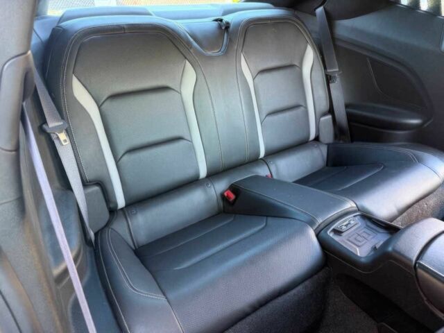 Шевроле Камаро 2016 в Житомире на Automoto.ua Желтый Шевроле Камаро, объемом двигателя 6.2 л и пробегом 74 тыс. км за 3300 $, фото 10 на Automoto.ua