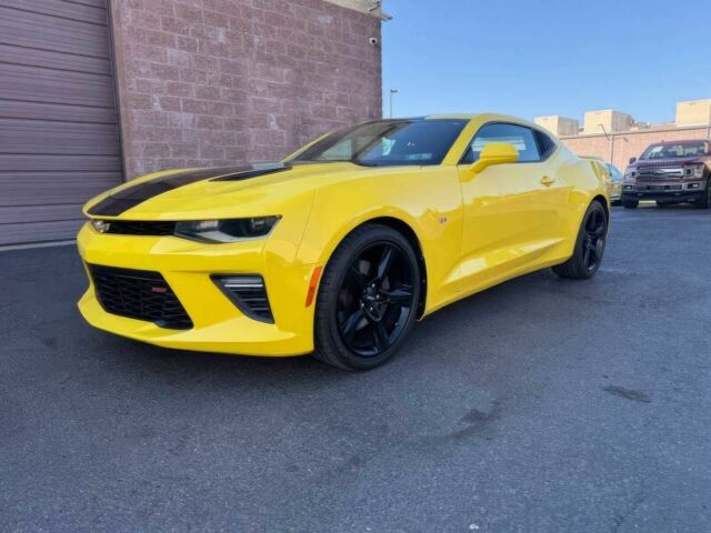 Шевроле Камаро 2016 в Житомире на Automoto.ua Желтый Шевроле Камаро, объемом двигателя 6.2 л и пробегом 74 тыс. км за 3300 $, фото 2 на Automoto.ua